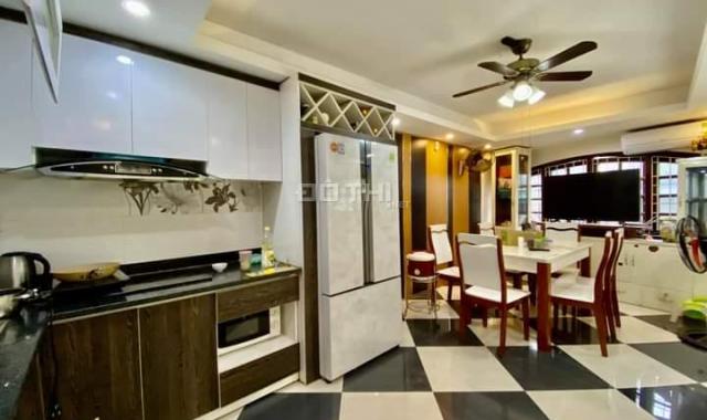 Bán nhà Vạn Bảo, gần phố, ô tô tránh, 90m2, giá 14.8 tỷ. LH Minh 0936419288