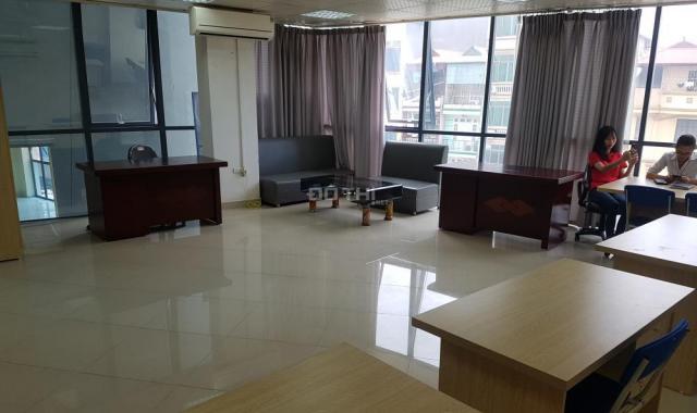 Cho thuê văn phòng tại mặt phố Yên Lãng P. Láng Hạ, 35m2 full đồ giá 6,2 triệu/th, LH: 0989511639