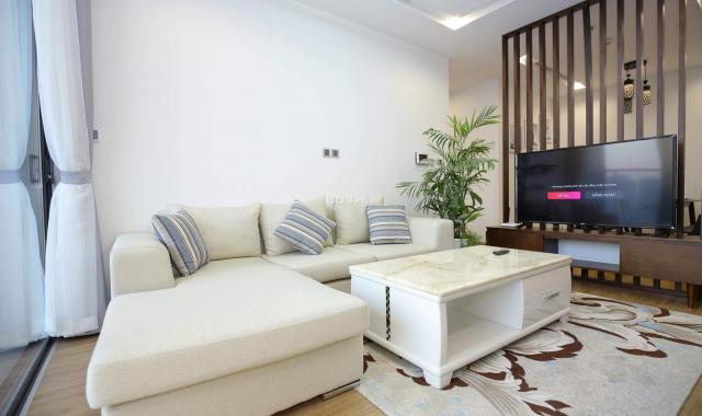 Cho thuê căn hộ 3 PN tại M1 Metropolis tầng cao, nội thất đẹp, giá: 42tr/th. LH: 0904481319