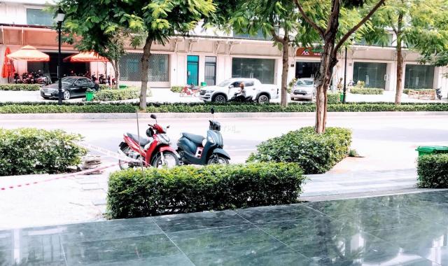 Cho thuê 3 tầng mặt tiền shophouse làm văn phòng DTSD: 200m2 trong KDC Vạn Phúc City Thủ Đức