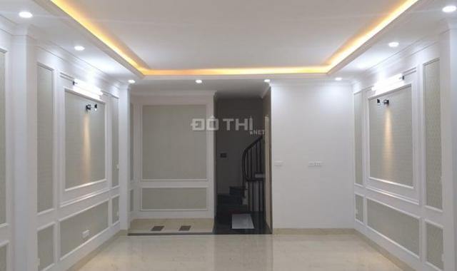 Bán nhà riêng tại Trần Quốc Hoàn, Phường Dịch Vọng Hậu, Cầu Giấy, Hà Nội, DT 70m2, giá 13,6tỷ