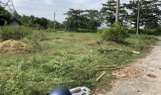 Tôi cần bán lô đất đường 970, phường Phú Hữu, Q9, 80,6m2 ngang 5,2m giá: 3,8 tỷ, TL LH: 0988582611