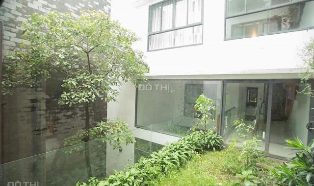 Siêu biệt thự nhà vườn 5* ngay mặt tiền trung tâm Phú Nhuận có thang máy giá 67.9 tỷ