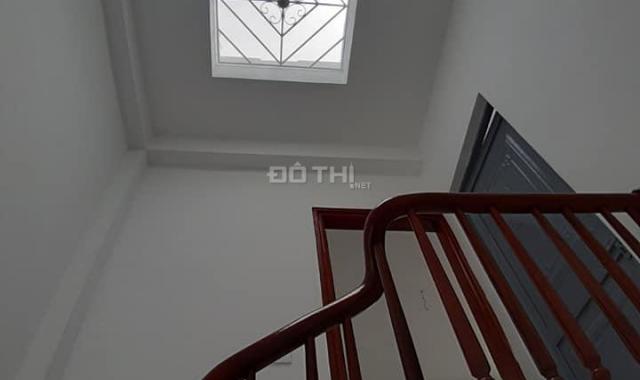 Tôi chính chủ cần bán nhà 30m2x5 tầng Đường Lê Hồng Phong, P. Nguyễn Trãi, Hà Đông, giá 3.05 tỷ