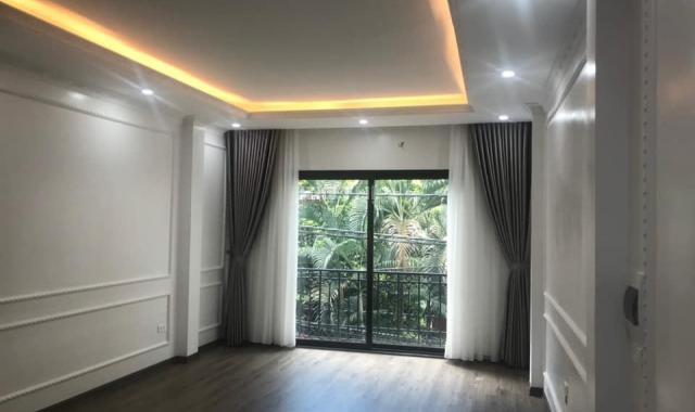 Bán nhà Nguyễn Văn Cừ - Long Biên - ôtô - thang máy - 50m2 5 tầng: Giá 5 tỷ