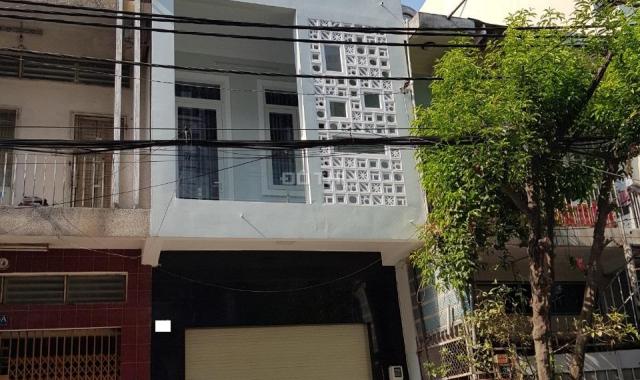 Bán nhà Bàu Cát 7, gần Đồng Đen, 3 lầu, 4*18m, giá 12 tỷ, hiện cho thuê 28 triệu/tháng