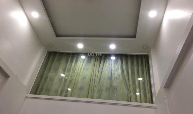 Bán nhà HXH 72 Ngô Tất Tố, P22, Bình Thạnh 2 tầng 60m2(3.8x16m) xe hơi đậu trong nhà 6,8 tỷ