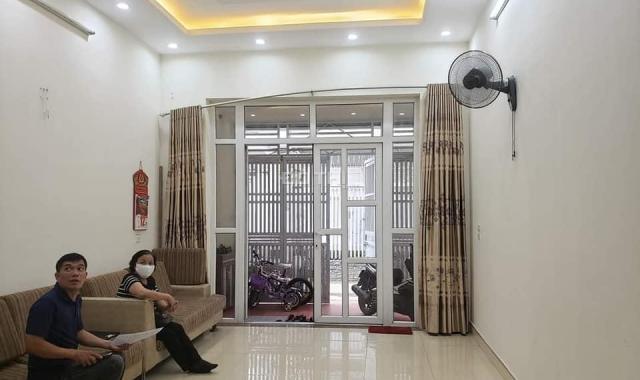 Bán nhà riêng tại phố Thạch Cầu, Phường Cự Khối, Long Biên, Hà Nội diện tích 67m2 giá 3.3 tỷ