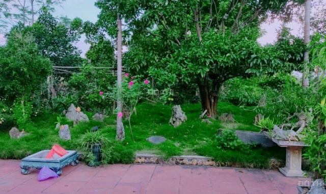 Bán khuôn viên hoàn hảo bám hồ số 1 tại Hòa Sơn Lương Sơn 4000m2 thổ cư 400m2