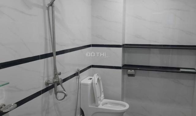 Nhà đẹp Đông La 3 tầng x 33m2 ô tô đỗ cửa, giá 1,2tỷ LH 0379500000