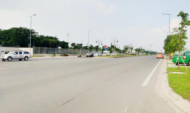 Bán mảnh đất 13700m2 mặt tiền đường số 9 Nguyễn Xiển, giá tốt cho nhà đầu tư phân lô giá: 89 tỷ