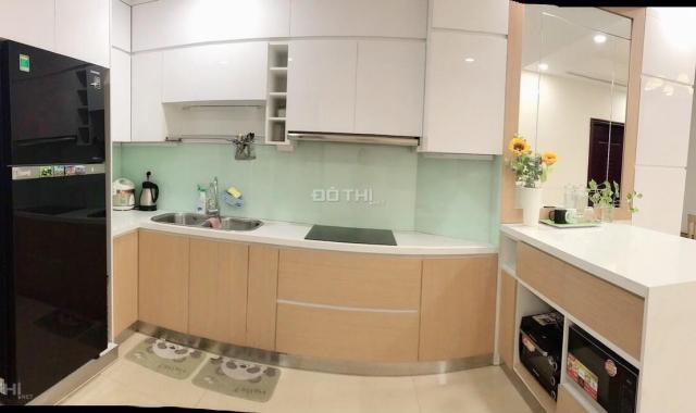 Cho thuê căn hộ chung cư 2 PN Royal City, Thanh Xuân, 100m2, giá 15 triệu/th