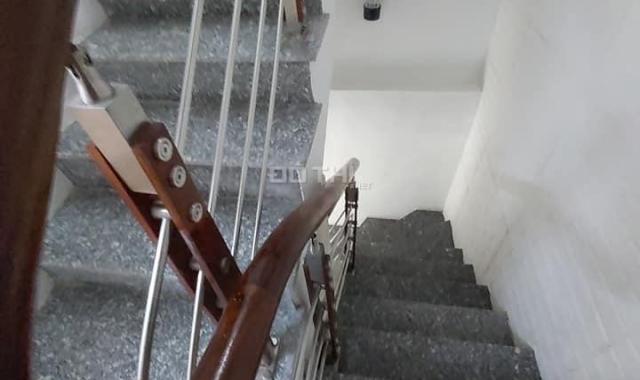 Bán nhà Trương Định, Quận Hoàng Mai, DT 30m2, giá 2 tỷ bé xíu