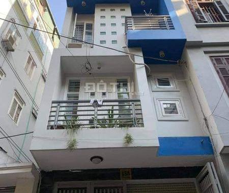 Bán nhà gần mặt phố Nguyễn Trãi: 30 mét vuông, 4 tầng, giá 4,5 tỷ