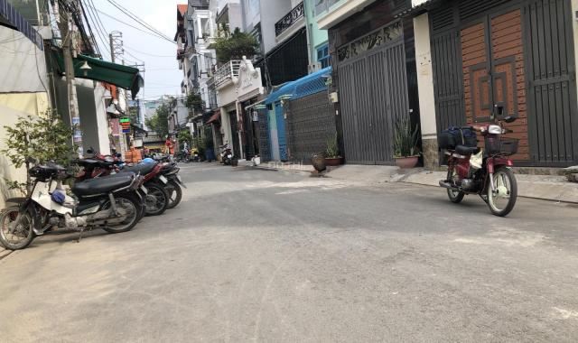 Nhà bán hẻm 1 sẹc 8m Lê Văn Quới, Bình Tân, DTSD 74m2, cấp 4, giá: 5.4 tỷ. LH: 0934196986