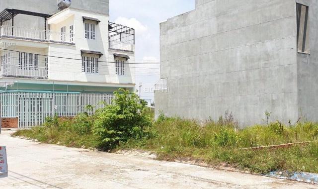 Đất 2 MT đường nhựa 8m Đoàn Nguyên Tuấn, chợ Hưng Long Bình Chánh, DT: 160m2 giá 2 tỷ 5 vay 1 tỷ 5