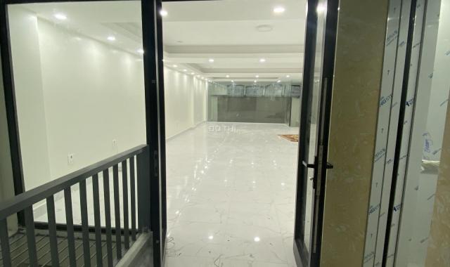 Cho thuê văn phòng phố Thái Hà Đống Đa diện tích 120m2 thông sàn, giá 18 triệu/tháng