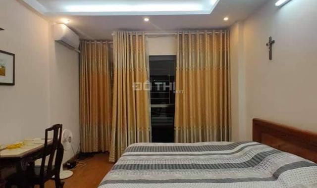 Bán nhà ngã tư Thái Hà - Tây Sơn ô tô đỗ cửa 5 tầng x 35m2 giá 3.95 tỷ