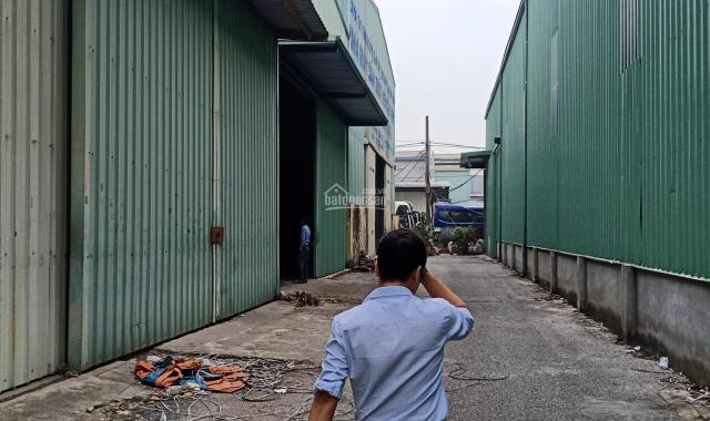 Cho thuê 3 nhà xưởng rộng rãi, container thoải mái ra vào tại Dốc Vân