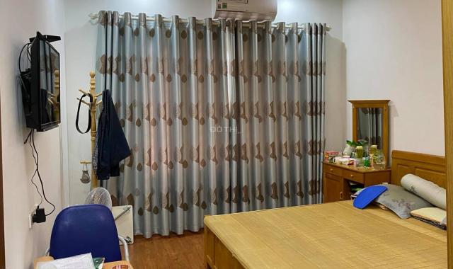 Đào Tấn, Liễu Giai, Ba Đình, 42m2, 5 tầng, MT 4m, giá 4.2 tỷ