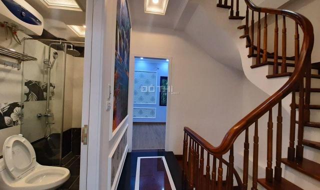 Bán nhà thông ra Lê Trọng Tấn 40m2, 4T mới lô góc thông, 2,35 tỷ