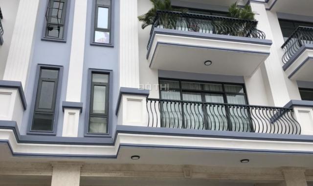 Cho thuê nhà nguyên căn, văn phòng KĐT Vạn Phúc, giá 9tr/tháng, LH 0909600152