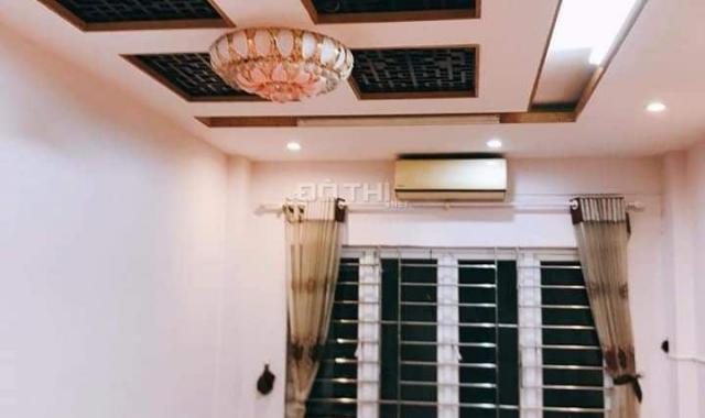 Nhà chính chủ Lạc Long Quân, DT 35,2m2*5 tầng, ngõ thông, gần ô tô 4.2 tỷ