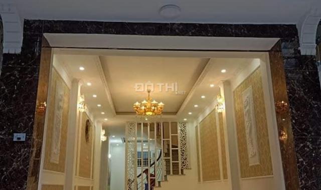 Ô tô - thang máy - phong cách hiện đại - nhà mới Trường Lâm, Long Biên, DT: 80m2, giá 6.5 tỷ