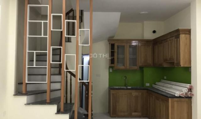 Bán nhà 3 tầng sổ đỏ 36m2 ô tô đỗ cửa La Tinh, Ỷ La, Dương Nội 1.5 tỷ