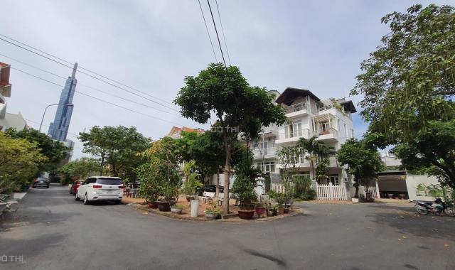 Bán villa compound Trần Não, P. Bình An, Q2, view Landmark81, 10x21m, 26.5 tỷ, LH: 0906997966