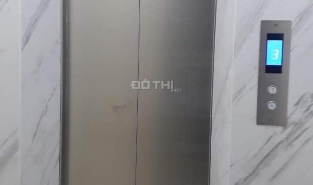 Cần bán lại tòa CCMN ở Ngã Tư Sở 92m2, 7T, thang máy 18P đã full phòng thuê 60tr/th. 0935661166