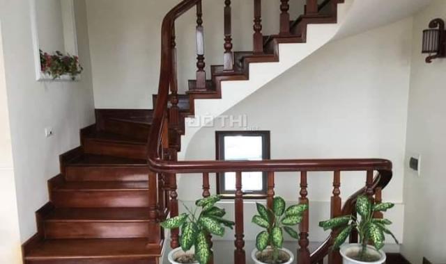Biệt thự đón tết, cần bán gấp biệt thự mặt hồ Quỳnh Võ Thị Sáu. 65m2, 5 tầng, 12.5 tỷ