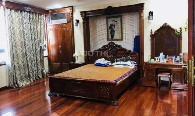 Biệt thự đón tết, cần bán gấp biệt thự mặt hồ Quỳnh Võ Thị Sáu. 65m2, 5 tầng, 12.5 tỷ