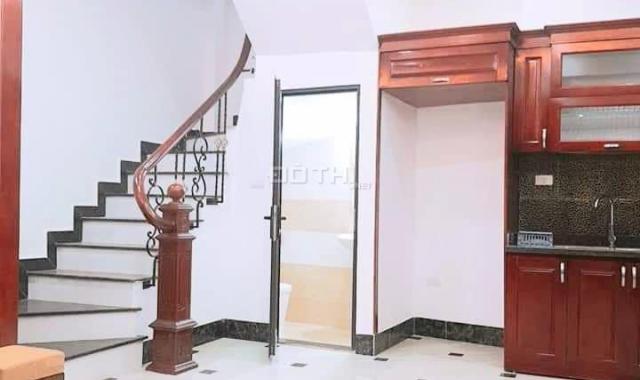 Nhà đẹp Trần Duy Hưng - 42m2 x 5 tầng, ô tô đỗ cửa - chỉ 3,35 tỷ