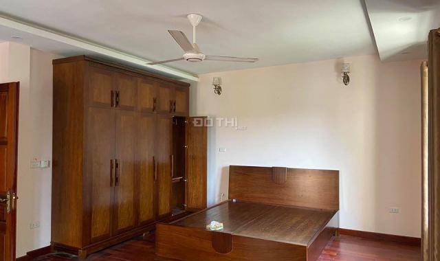 Cho thuê nhà riêng mới xây 4 tầng phố Ái Mộ, Bồ Đề, Long Biên 40m2/sàn. Giá: 12 triệu/tháng