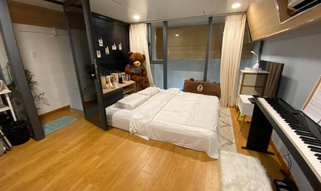 Cho thuê căn hộ chung cư M-One Nam Sài Gòn thiết kế có lửng 2PN, nội thất sang đẹp