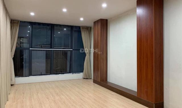 Đẹp, lô góc, ô tô đỗ ngay Ngã Tư Sở, 56m2, 3T, 5.8 tỷ