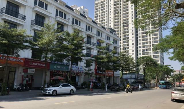 Shophouse mặt đường Xuân La, 33 tỷ/112m2 đang cho thuê 70tr/tháng. Cần bán lại gấp