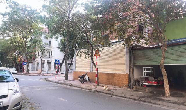 Cần bán biệt thự vị trí đẹp KĐT Mễ Trì Hạ, 201m2, MT: 15m. Xây thô 3,5 tầng