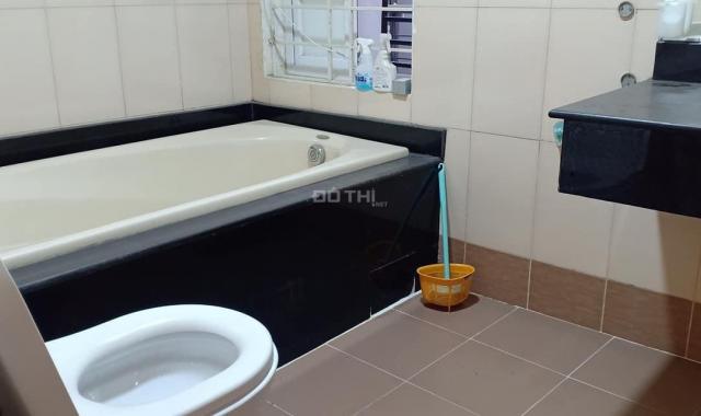 Bán nhà Lý Nam Đế, 37m2*4 tầng, sát phố - ở + KD. Giá 5.5 tỷ