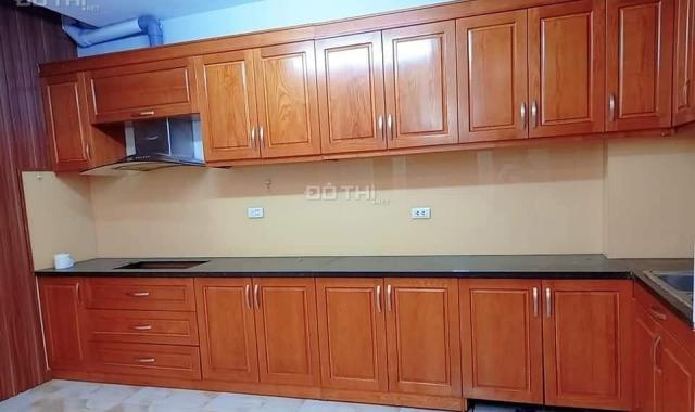 Nhỉnh 4 tỷ nhà đẹp đón tết - siêu hiếm! Phố Xã Đàn 35m2, 6 tầng