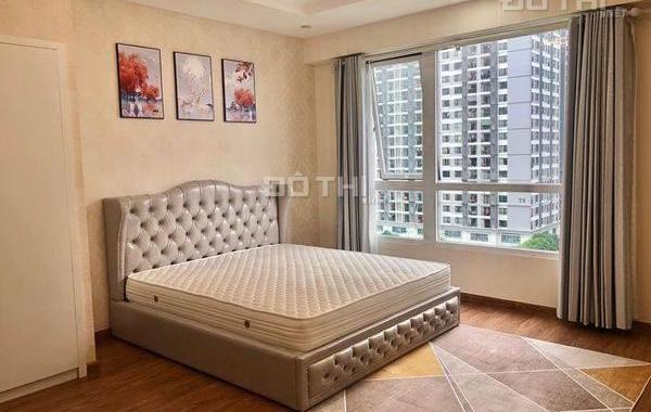 Chính chủ bán căn hộ 3PN khu Times City 118m2 giá 4,2 tỷ bao phí, free dịch vụ. LH: 0865161216