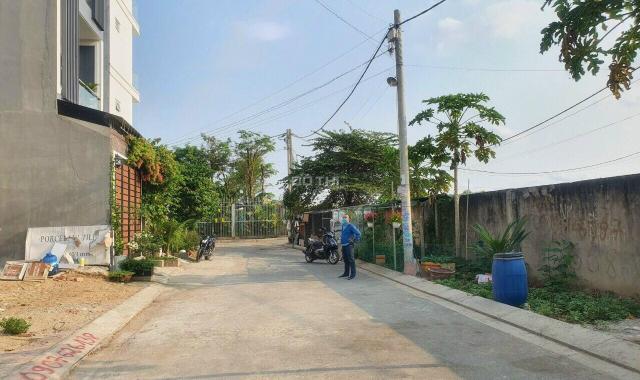 Bán đất đường 182, phường Tăng Nhơn Phú A, Q9, DT 77,7m2 (4 x 19.5m) giá 3,85 tỷ