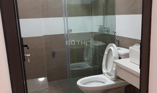 Mặt ngõ Láng - KD sầm uất - Nhà đẹp, ngõ thông 42m2 4T