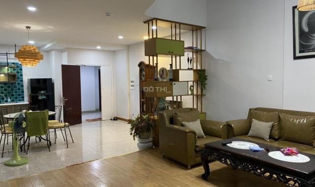 Cho thuê căn hộ chung cư tại dự án Central Garden, Quận 1, Hồ Chí Minh diện tích 140m2, giá 25tr/th