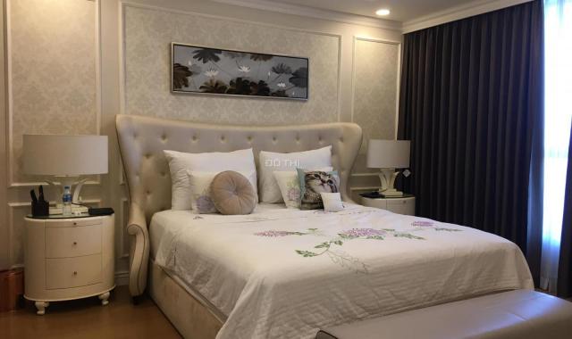 Cho thuê căn hộ chung cư Vinhomes Nguyễn Chí Thanh, 170m2, 3 phòng, full nội thất, LH: 0974429283
