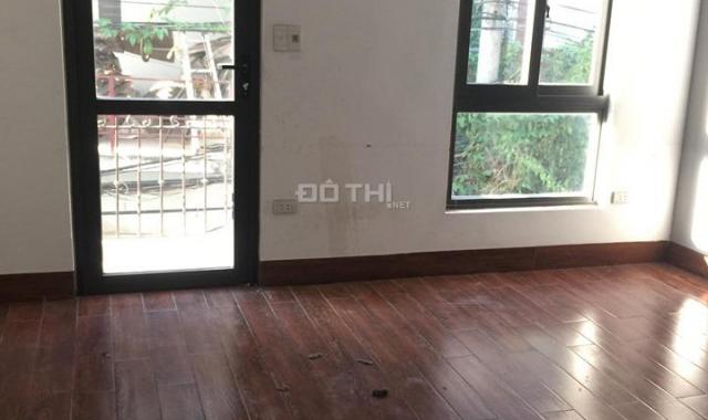 Cho thuê nhà 3 tầng mới xây ngõ ô tô Thạch Bàn, Long Biên. 60m2/ sàn, giá 8 tr/th, Lh: 0984.373.362