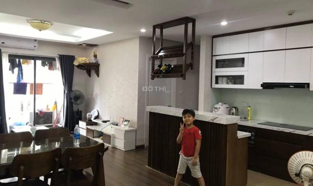 Chính chủ bán căn hộ tầng trung VP5 bán đảo Linh Đàm, 90.6m2, giá 2.15 tỷ, full nội thất gỗ Sồi Nga