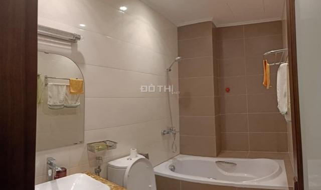 Bán nhà đối diện Sân chơi Đống Đa 6T 70m2 vỉa hè ô tô tránh, cho thuê 65tr/tháng, giá 16.9 tỷ