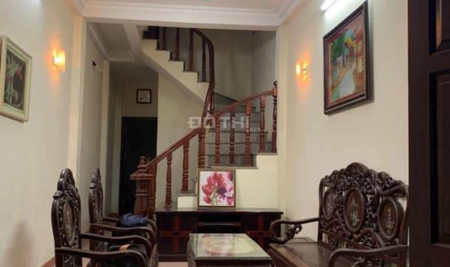 Cho thuê nhà 4 tầng Lâm Du, Bồ Đề, Long Biên, 60m2/sàn, giá: 8 triệu/tháng. LH: 0984.373.362